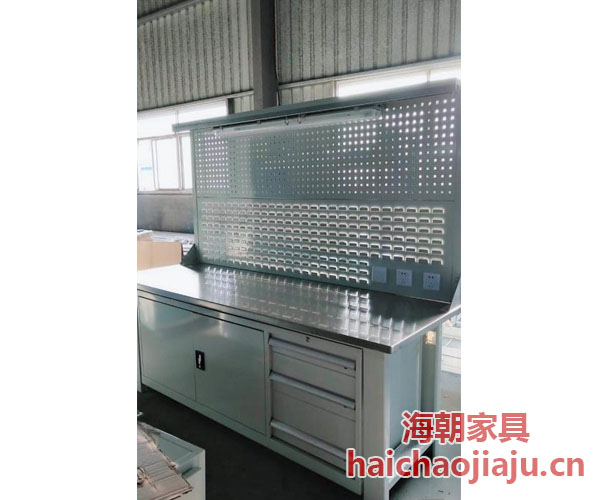 講臺(tái)