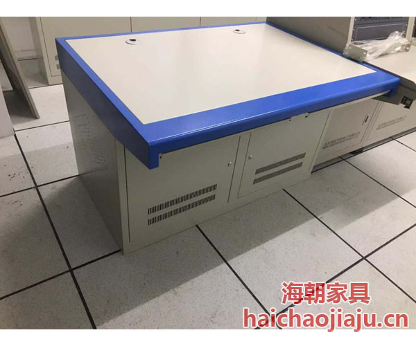 講臺(tái)